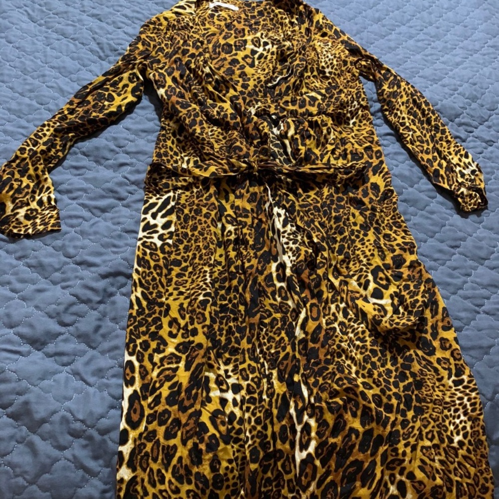 Cheetah cross over dress.
